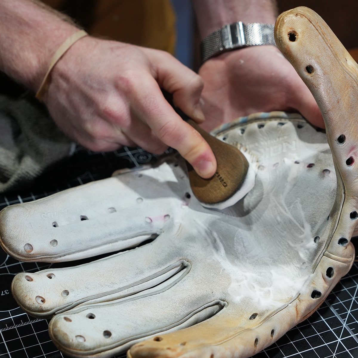 Full Service: Glove Cleaning + Relace