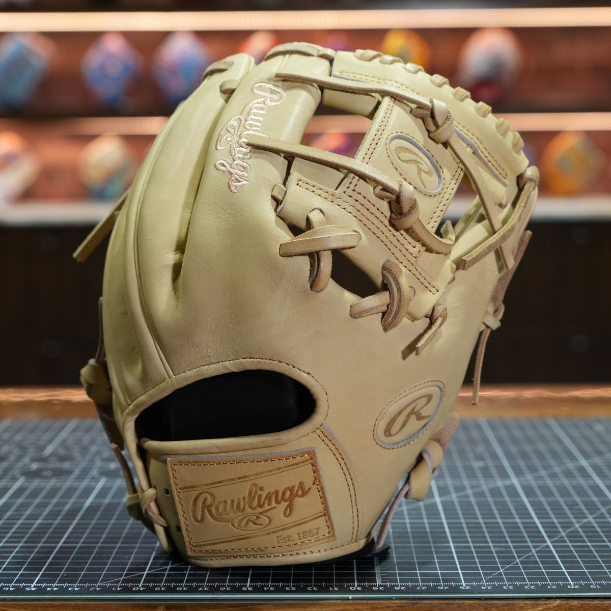 Glove Relace Service